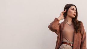 Mejora tus looks de otoño con los pantalones en tendencia.
